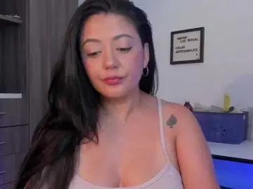 Bongacams Live Sex Cam of Lauratoro