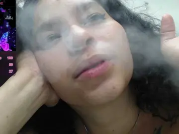 Bongacams Watch Live Sex Cams of catalella-latina
