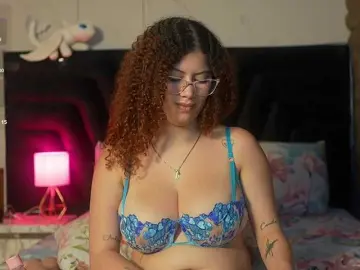 Bongacams Sex Cam of HoneyHips