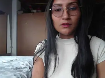 Bongacams Adult Video Chat of Leah-666