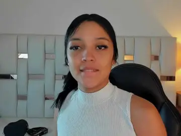 Bongacams Live Sex Cam of NauthyNahomi