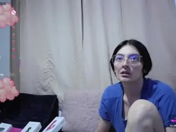 Bongacams Nude Webcam of Lesliee22