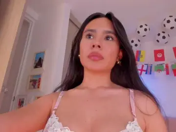 Bongacams Best Webcam of TinyRouse