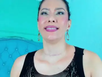 Bongacams Free Live Porn of PriscilaSmiith25