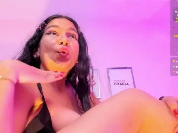 Bongacams Nude Webcam of DianaSheren