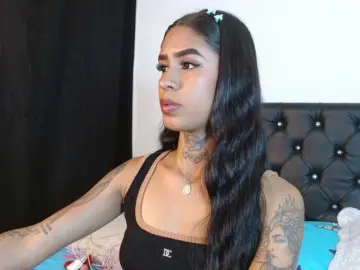 Bongacams Live Sex Cam of ameliejoness17