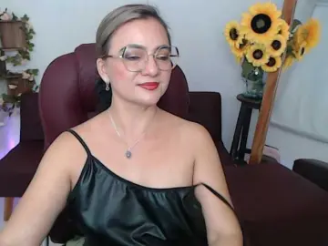 Bongacams Nude Webcam of ana-milf