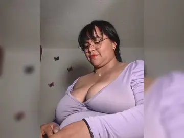 Bongacams Adult Webcam of CandyBrowm