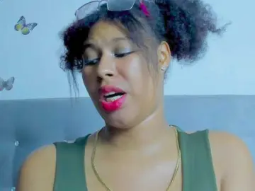 Bongacams Watch Live Sex Cams of tatianasquirthot