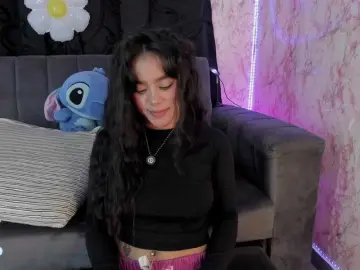 Bongacams Free Live Porn of laurencamila1