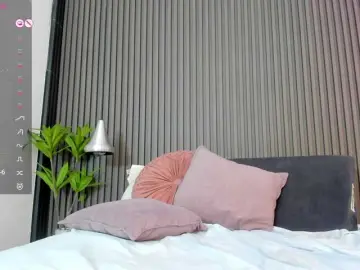 Bongacams Nude Webcam of lizzarobert