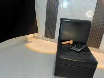 Bongacams Sex Cam of carameldesire0612