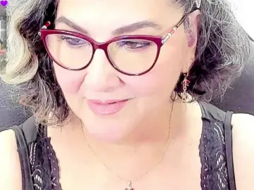 Bongacams Watch Live Sex Cams of cataleya-mom