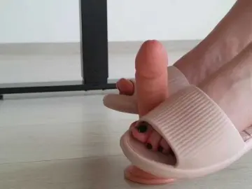 Bongacams Sex Cam of Feetbeth