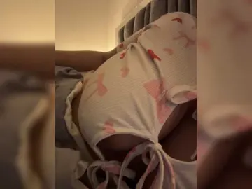 Bongacams Watch Live Sex Cams of IrisEvans