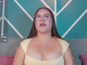 Bongacams Free Porn Cam of Lia-Avalonn