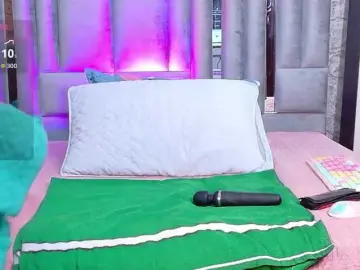 Bongacams Best live sex cam show of skinnyslutgirl