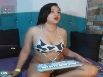 Bongacams Free Live Porn of Yesamyn-Stone69