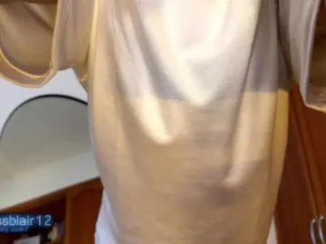 Bongacams Watch Live Sex Cams of Missblair12