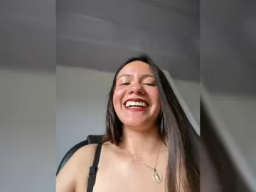 Bongacams Live Sex Cam of Charlotte-1