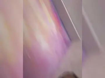 Bongacams Watch Live Sex Cams of Megan-Holly