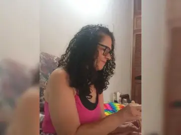 Bongacams Watch Live Sex Cams of Linamilf70