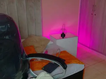 Bongacams Free Live Porn of Wanda-Olsenn
