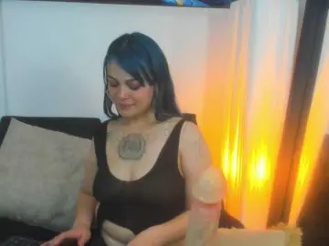 Bongacams Live Sex Cam of Adelaindiamond