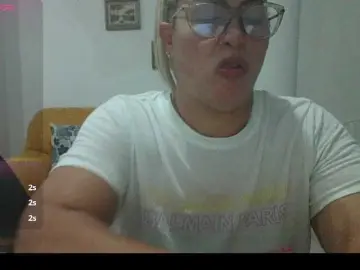 Bongacams Free Live Porn of Hotmommyxxx