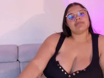 Bongacams Private Sex Chat of Layla-Hot