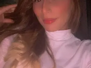 Myfreecams Free Live Porn of QueenRubii