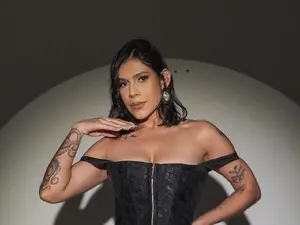 Myfreecams Sex Chat of SarahYates