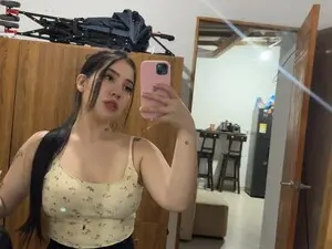 Myfreecams Sex Cam of Jenmartinez