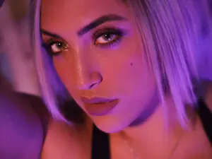 Myfreecams Live Porn of Monikka__