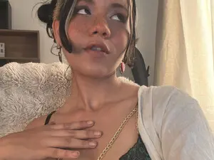Myfreecams Watch Live Sex Cams of Ann_Blueberry