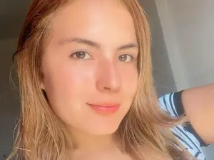 Myfreecams Sex Chat of Lara19