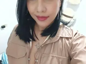 Myfreecams Adult Webcams of QueenSquirt19