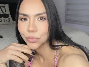 Myfreecams Watch Live Sex Cams of Moniquexxx