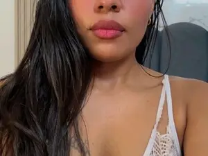 Myfreecams Private Sex Chat of KissMeSara