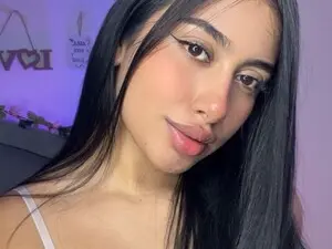 Myfreecams Sex Cam of Laura_love18