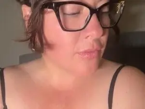 Myfreecams Free Porn Cam of KellyVanRyan