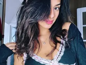 Myfreecams Free Live Porn of cutienextdoor