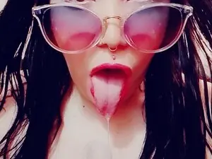 Myfreecams Sex Chat of Sharonnleon