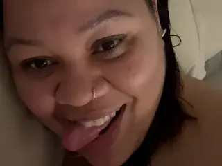 Streamate Watch Live Sex Cams of Ydamis26