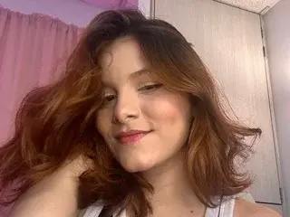 Streamate Free Live Porn of Aleva_freckled