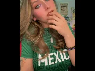 Streamate Sex Chat of Alyx_Singer