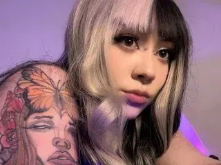 Streamate Nude Webcam of Maki_Uzui26