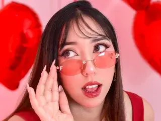 Streamate Sex Chat of Emi_Star