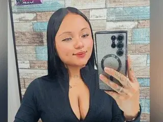 Streamate Adult Webcam of SweetLanna