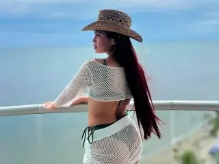 Streamate Live Sex Cam of Ema_Jones